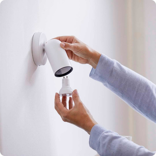 Imagen 5 de 9 de Dicroico Wiz Led Gu10 Cálido/frío Wi-fi Google Alexa