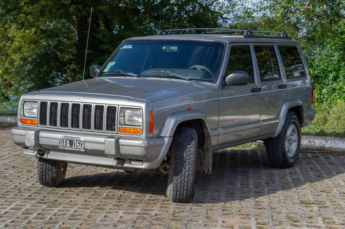 Jeep Cherokee 2.5 Classic