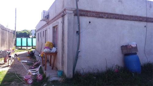 Local + 2 Departamentos En Venta