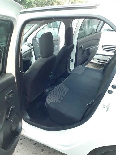 Renault Logan 1.6 Authentique Plus 85cv 2015