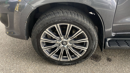 Imagen 25 de 25 de Toyota Fortuner