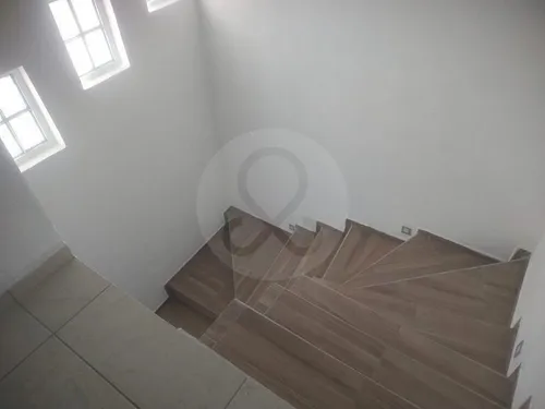 Casa En Venta En La Piedrera