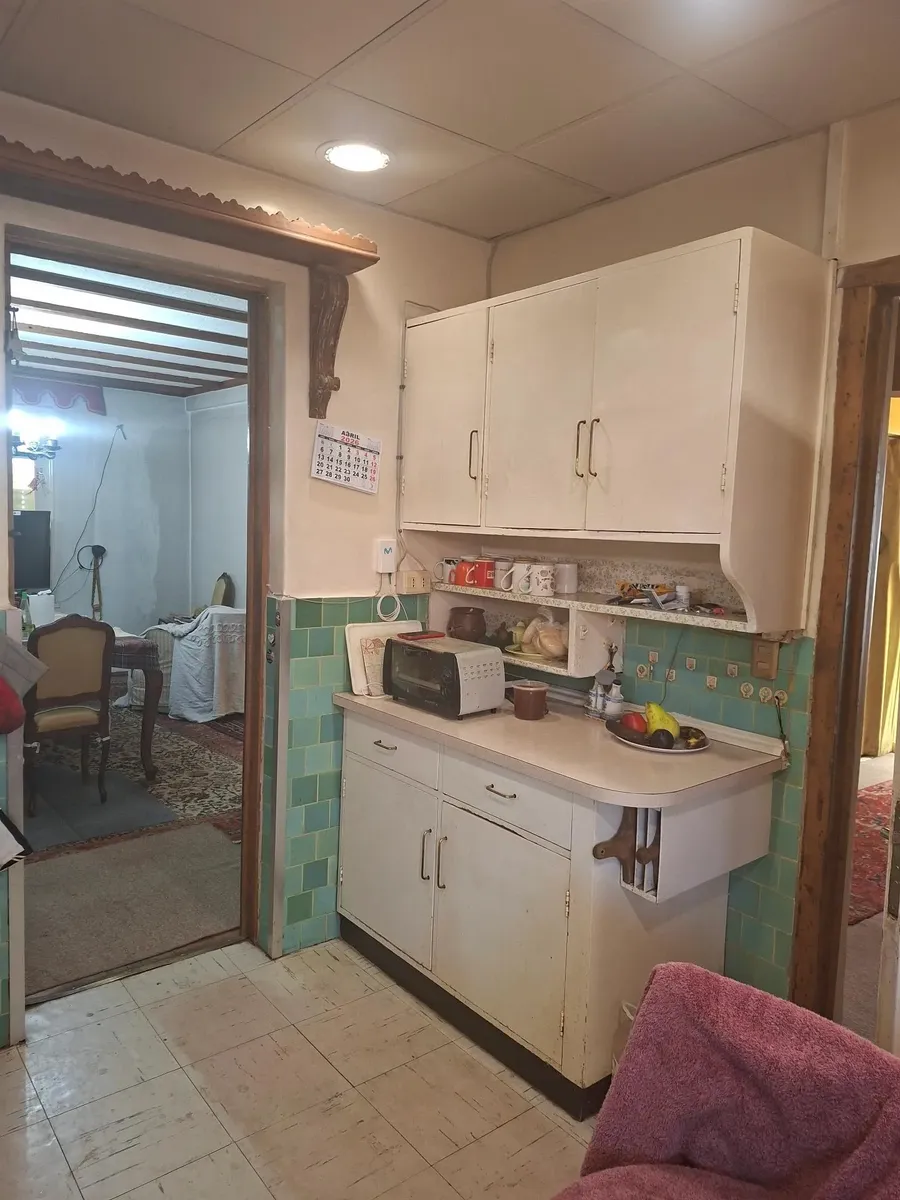 Imagen 5 de 30 de Venta Casa Remodelar Antigua 5d 2b E - Ñuñoa