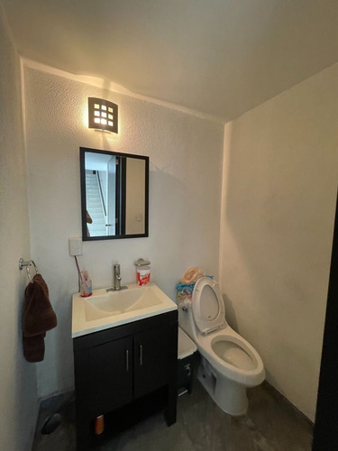 Casa Para Oficinas Con Uso De Suelo S