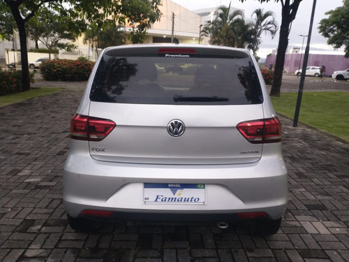 Volkswagen Fox 1.6 MSI TOTAL FLEX CONNECT 4P I-MOTION