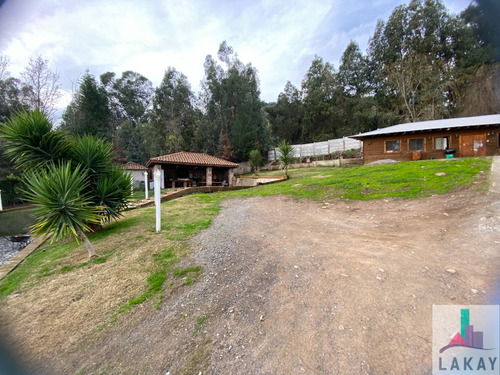 Casa De 122m2 + Quincho Y Piscina + Casa Huésped En 1800m2
