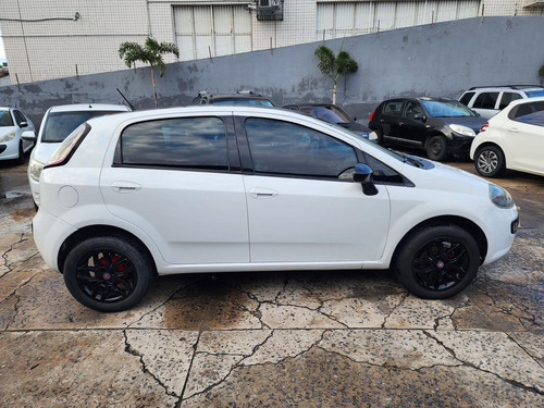 Fiat Punto 1.4 8v 4p