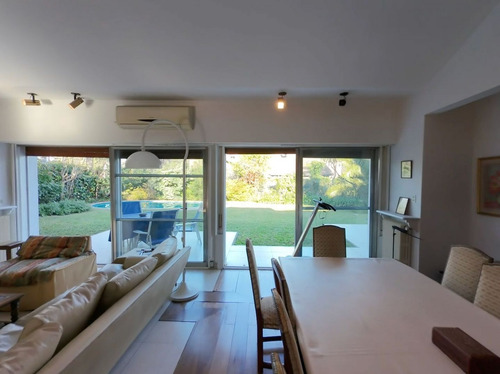 Casa En Alquiler 4 Dormitorios Con Pileta En San Isidro