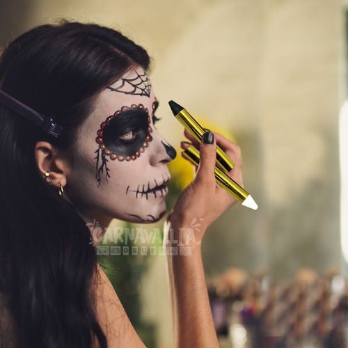 Maquillaje Pintura Blanco-negro Crayón Crema Cara Halloween | MercadoLibre Maquillaje Pintura Blanco-negro Crayón Crema Cara Halloween | MercadoLibre