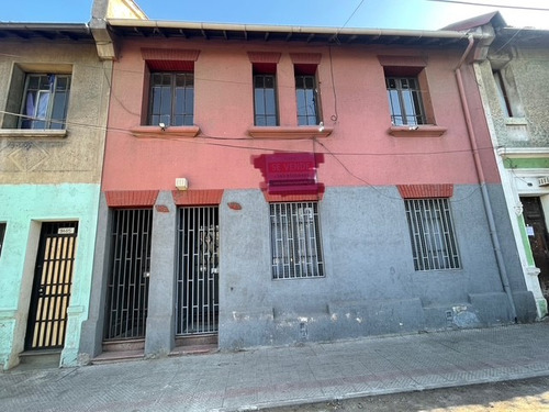 Vendo Casa Patrimonial 300 Mts2 En Comuna De Independencia.