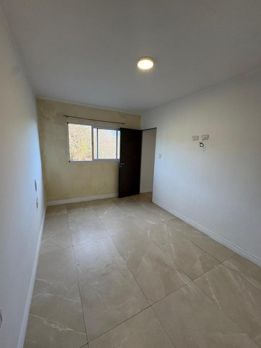 Departamento En Barrio Pablo Pizzurno
