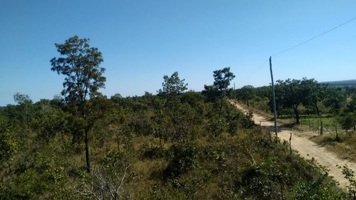 Fazendinha 33.200m2 Br 040 Três Marias