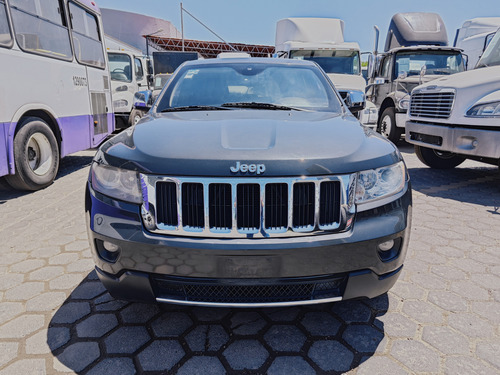 Jeep Grand Cherokee 3.6 Laredo V6 Lujo 4x2 Mt