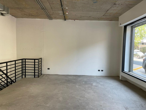 Arriendo Local Comercial 43,21 M2 + Subt. 45,51 M2, Metro Ul