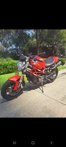 Ducati Monster 796
