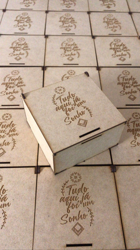 Imagem 5 de 9 de Caixas 11x11x7 Brinde 200 Peças Logo Personalizada