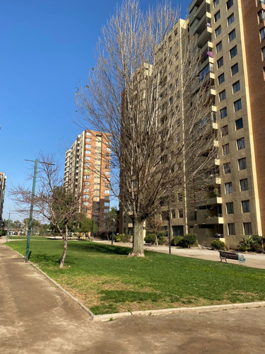 Av. Pajaritos, Cuadro Verde. Estación Central. Depto Piso 7