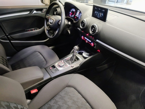 Imagen 15 de 22 de Audi A3 2016 Sedan 2017 2018 2015 2014 Sportback A1 A4 Q2 Q3