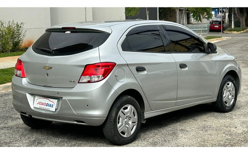 Chevrolet Onix 1.0 MPFI LT 8V FLEX 4P MANUAL