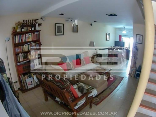 Imagen 4 de 26 de Duplex 4 Ambientes En 3 Plantas Impecable Estado - Florida B Venta