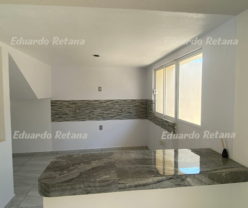 Amplia Casa En Pachuca, 132 M² De Construcción Y Vestidor En Recámara Principal
