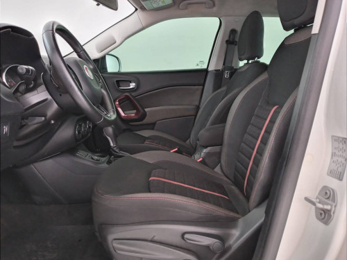 Imagem 11 de 15 de Fiat Toro 1.8 16v Evo Flex Freedom At6