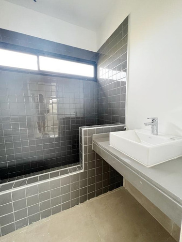 Imagen 24 de 30 de Casa En Venta En El Canton Barrio Norte A Laguna Con Pileta
