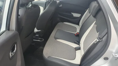 Renault Captur 2.0 Intens Automática