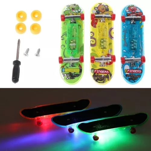 Kit Com 2 Skates De Dedo Com Luz Led Lixa E Acessórios. em Promoção na  Americanas