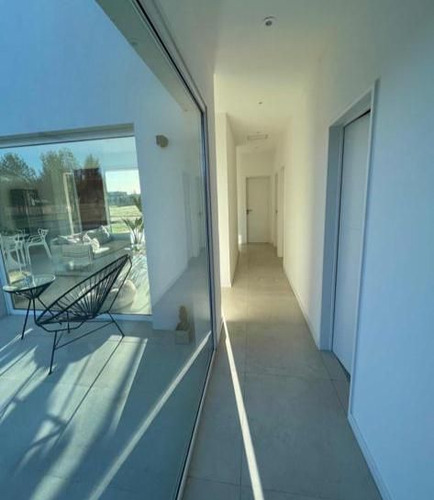 Casa En Venta De 3 Dormitorios C/ Cochera En Fincas De San Vicente Golf