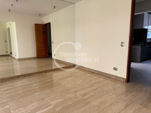 Casa En Venta De 7 Dorm. En Las Condes