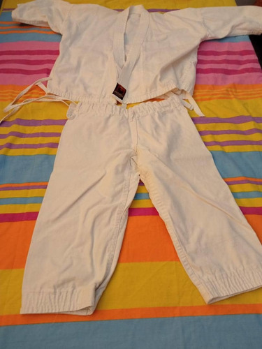 Uniforme De Karate Talla 1 Y 1.5 