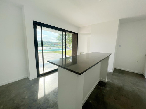 Imagen 16 de 30 de Casa En Venta En El Canton Barrio Norte A Laguna Con Pileta