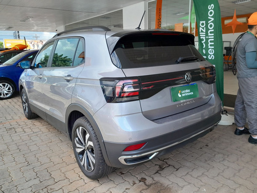 Volkswagen T-Cross 1.0 200 TSI TOTAL FLEX COMFORTLINE AUTOMÁTICO