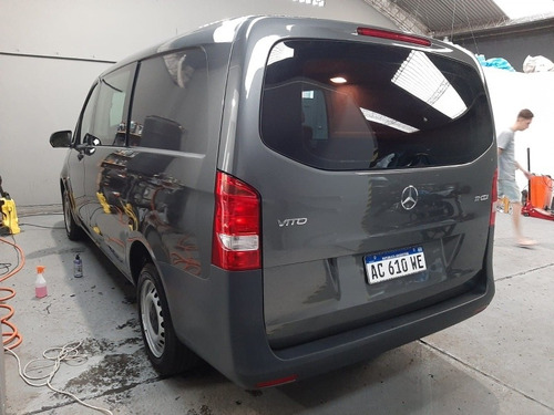 Imagen 10 de 16 de Mercedes-benz Vito 2018 1.6 111 Cdi Furgon Mixto Aa 114cv