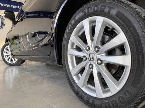 Imagem 9 de 10 de Civic 1.8 Lxs 16v Flex 4p Manual