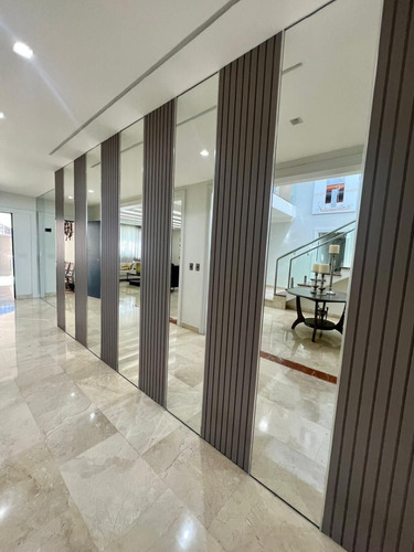 Casa En Los Cacicazgos En Venta, Santo Domingo