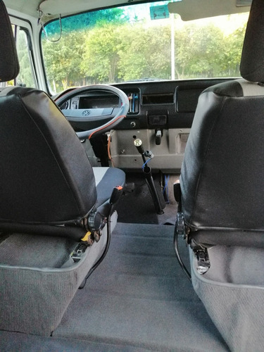 Imagen 6 de 8 de Volkswagen Combi Caravelle