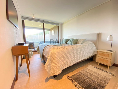 Departamento En Venta De 3 Dorm. En Concón
