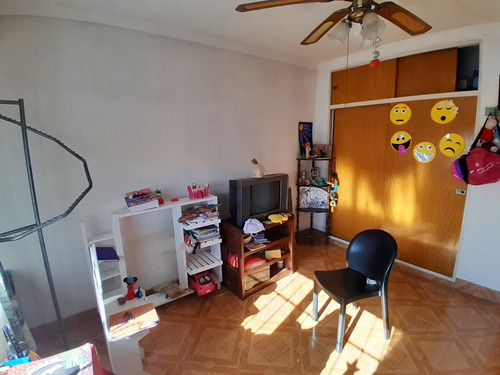 Excelente Chalet De 5 Ambientes