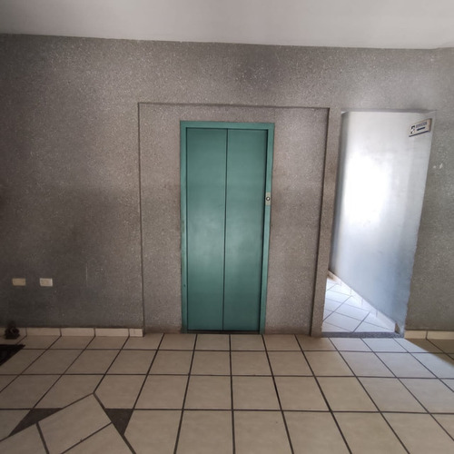 Imagen 10 de 13 de José Colmenares Vende | Penthouse En Res. Paso Real (foa-2155)
