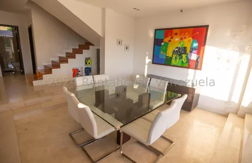 Casa Alto Hatillo 25-14141 R.e