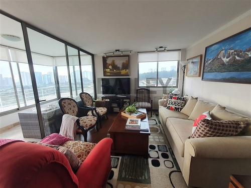 Departamento En Venta De 3 Dorm. En Viña Del Mar