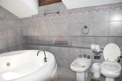 Casa En , 4 Dormitorios *- Ref: 4776