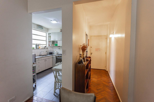Hermoso Departamento De 4 Ambientes. Excelente Ubicacion. A Metros Del Subte B.