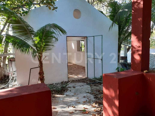 Rancho Tipo Hacienda De 36 Has En Telchac Pueblo Con Cenote. A 42 Kms De Mérida