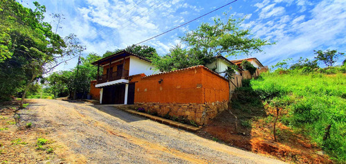 Imagen 2 de 29 de Vendo Casa Ayllu Barichara Urb. Los Patiamarillos