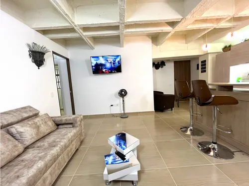 Venta Edificio En Laureles Ideal Para Airbnb, Con Suites Y Terraza