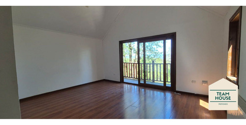 Gran Casa, Condominio Los Aromos
