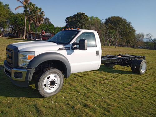 Ford F-550 6.8 Xl At